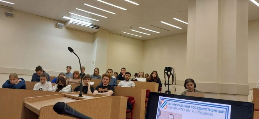 Фотоотчет «Фашизм по-фински, уроки истории и наши дни» — третий круглый стол Фотоотчет «Фашизм по-фински, уроки истории и наши дни» — третий круглый стол