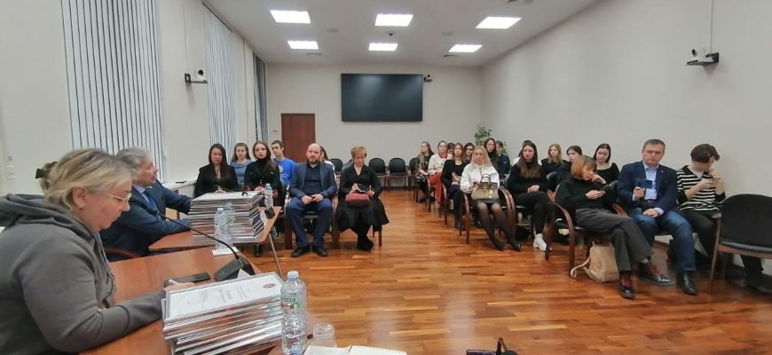 Фотоотчет «Фашизм по-фински, уроки истории и наши дни» — второй круглый стол Фотоотчет «Фашизм по-фински, уроки истории и наши дни» — второй круглый стол